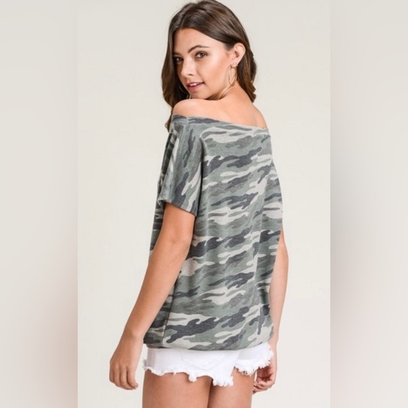First Love Camp off The Shoulder Short sleeve top  large - Picture 5 of 13